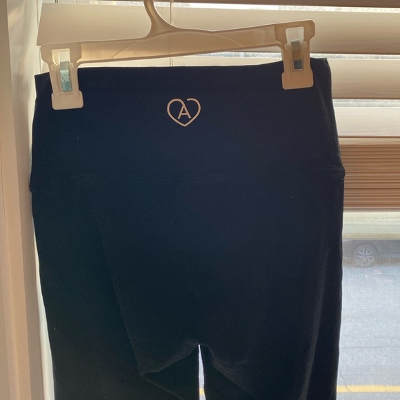 Aritizia Thank You legging - Picture 3 of 4